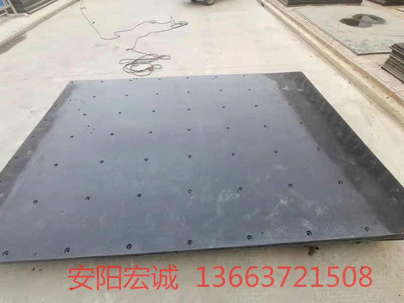 安陽宏誠(chéng)：安裝自卸車車底滑板-高分子聚乙烯板